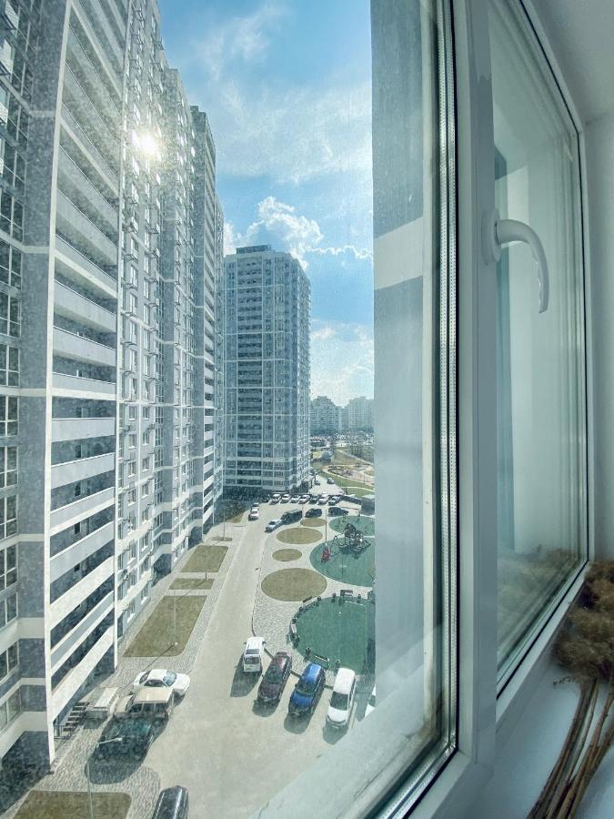 Myfreedom Апартаменти Метро Харківська キエフ エクステリア 写真